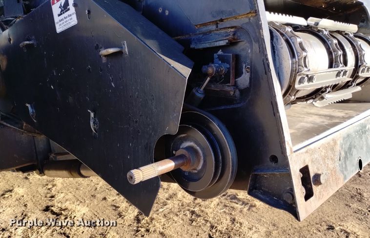 image for item DK8938 1998 Gleaner R72  combine