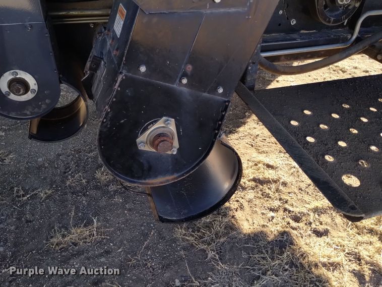 image for item DK8938 1998 Gleaner R72  combine