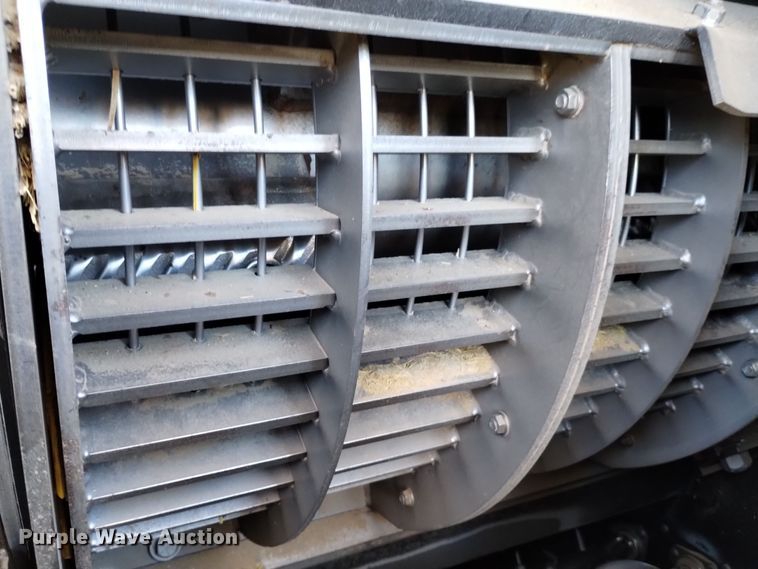 image for item DK8938 1998 Gleaner R72  combine