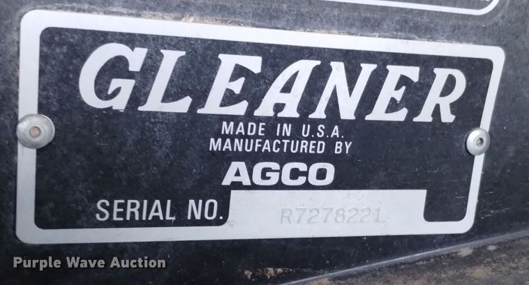 image for item DK8938 1998 Gleaner R72  combine