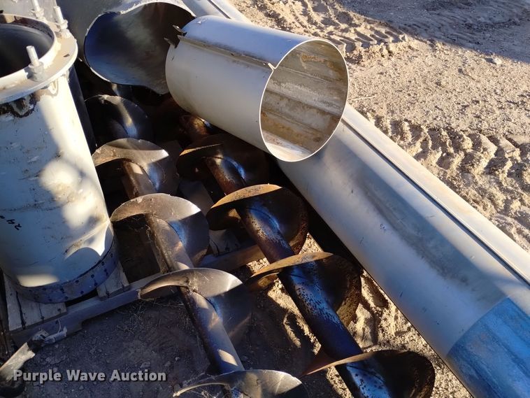 image for item DK8938 1998 Gleaner R72  combine