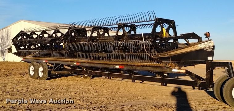 image for item DK8939 2005 MacDon 973  draper head