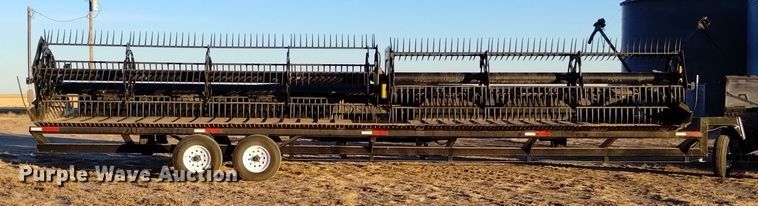 image for item DK8939 2005 MacDon 973  draper head