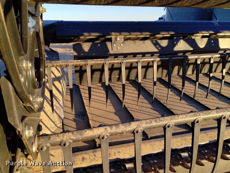 image for item DK8939 2005 MacDon 973  draper head