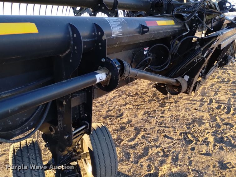 image for item DK8940 2005 MacDon 973  draper head