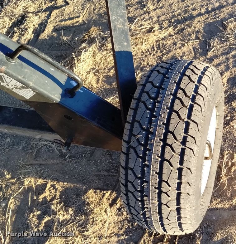 image for item DK8940 2005 MacDon 973  draper head