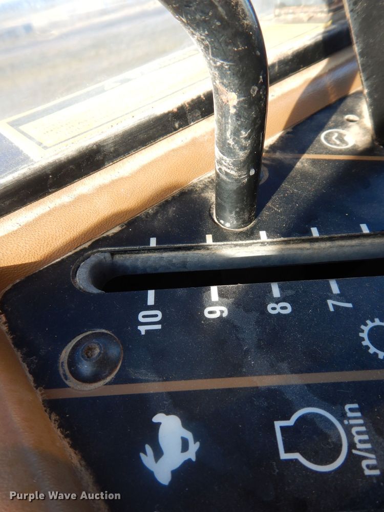 image for item DL7816 1987 Caterpillar Challenger 65  track tractor