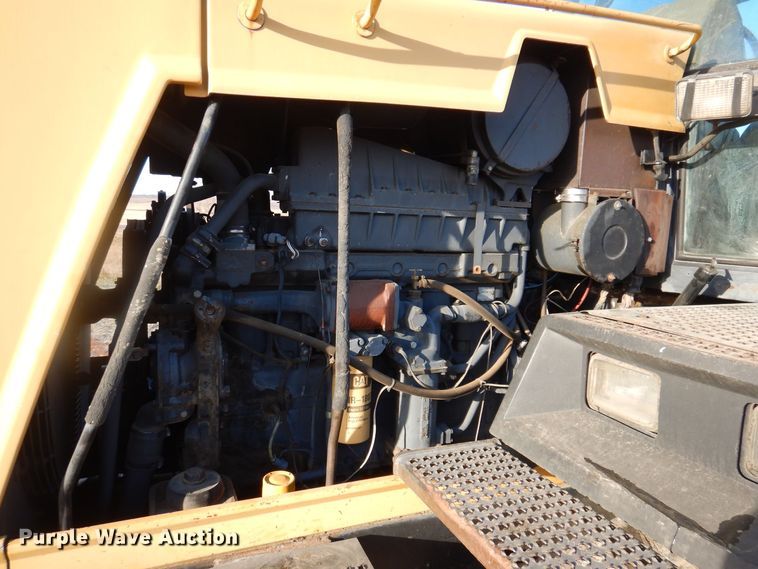 image for item DL7816 1987 Caterpillar Challenger 65  track tractor