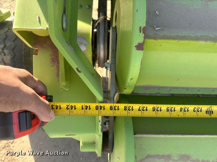 image for item DM2639 2017 Claas 380  pickup head