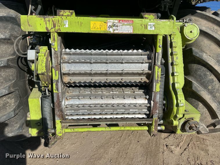 image for item DM2644 2017 Claas Jaguar 980  forage harvester