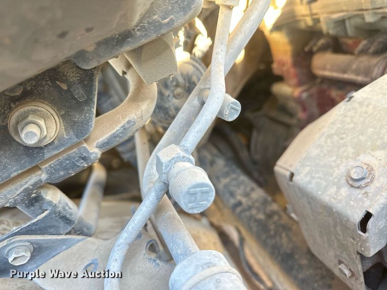 image for item DM2648 2006 Hino 268  utility / service truck