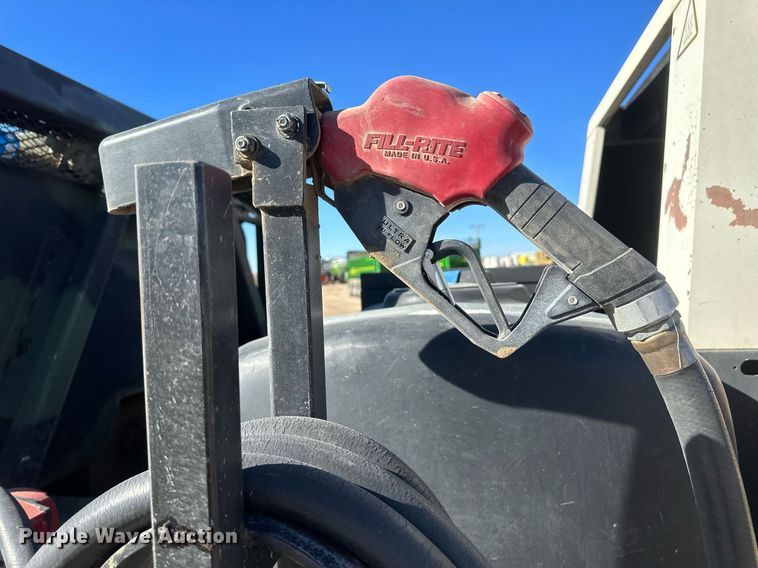 image for item DM2648 2006 Hino 268  utility / service truck