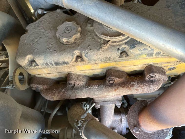 image for item DM2648 2006 Hino 268  utility / service truck