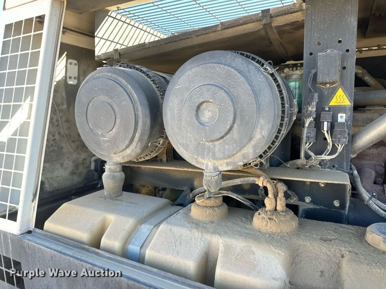 image for item DM2648 2006 Hino 268  utility / service truck