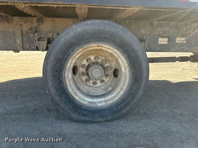 image for item DM2648 2006 Hino 268  utility / service truck