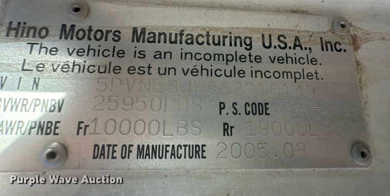 image for item DM2648 2006 Hino 268  utility / service truck