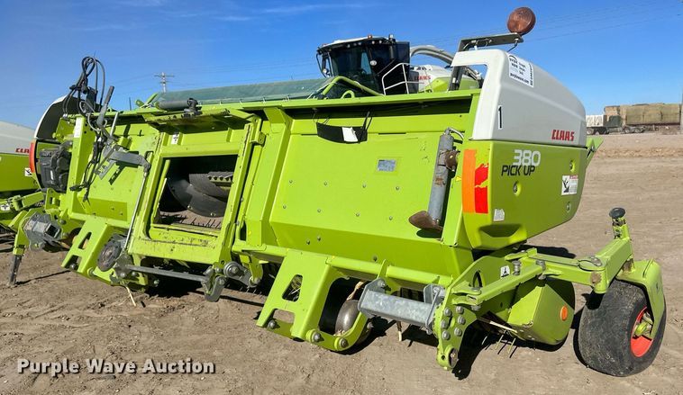 image for item DM2650 2017 Claas 380  pickup head