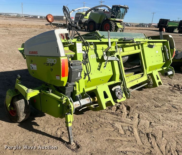 image for item DM2650 2017 Claas 380  pickup head