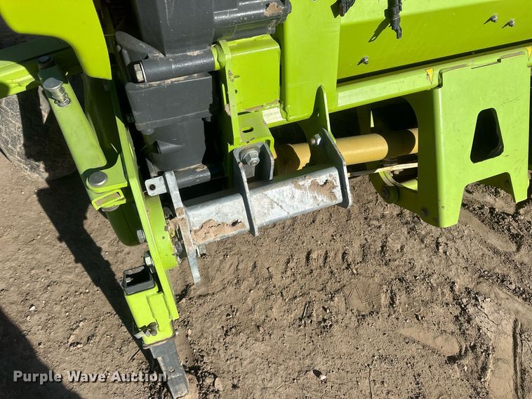 image for item DM2650 2017 Claas 380  pickup head