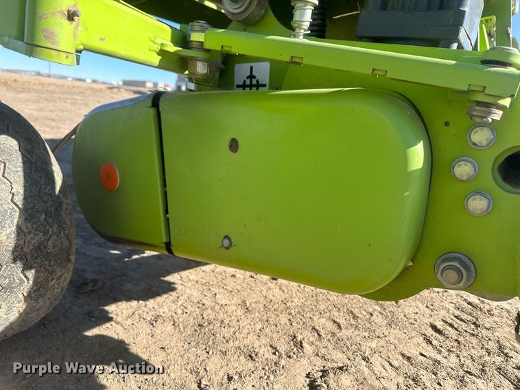 image for item DM2650 2017 Claas 380  pickup head