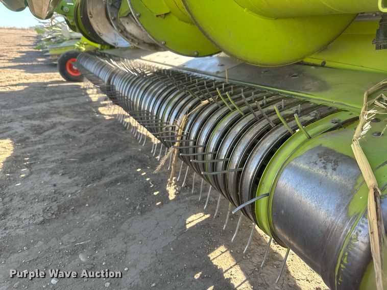 image for item DM2650 2017 Claas 380  pickup head