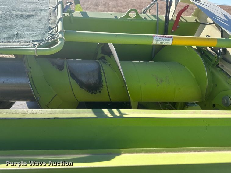 image for item DM2650 2017 Claas 380  pickup head