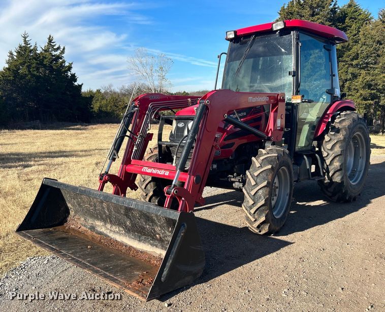 image for item DN0574 2015 Mahindra 2565  tractor