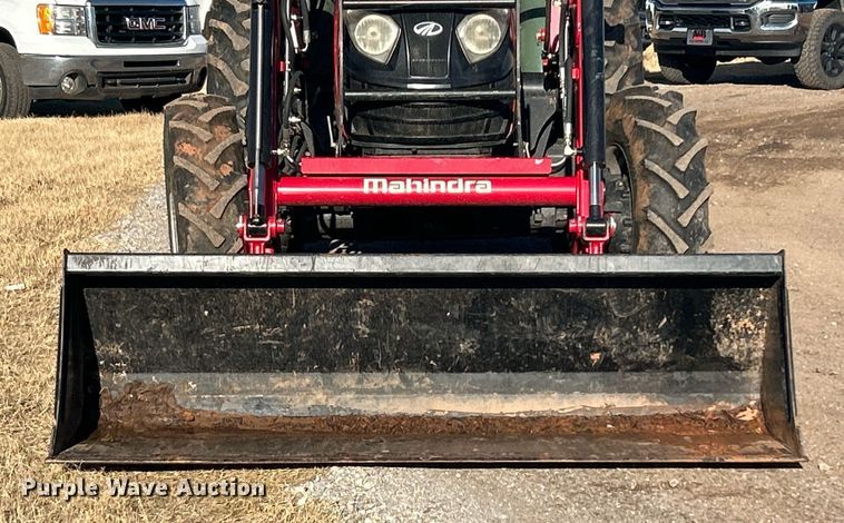 image for item DN0574 2015 Mahindra 2565  tractor