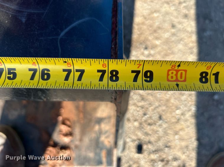 image for item DN0574 2015 Mahindra 2565  tractor