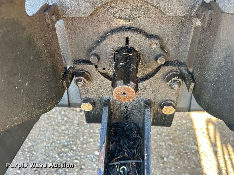 image for item DN0574 2015 Mahindra 2565  tractor