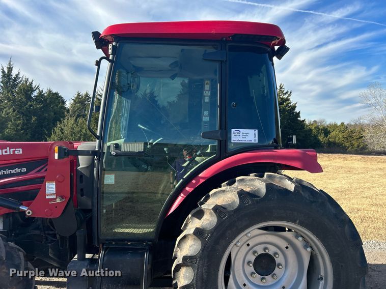 image for item DN0574 2015 Mahindra 2565  tractor