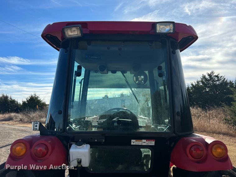 image for item DN0574 2015 Mahindra 2565  tractor