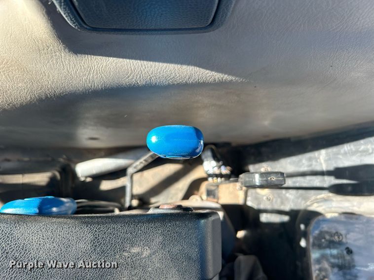 image for item DN0574 2015 Mahindra 2565  tractor