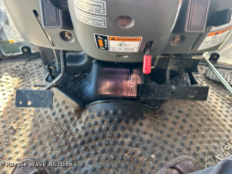 image for item DN0574 2015 Mahindra 2565  tractor