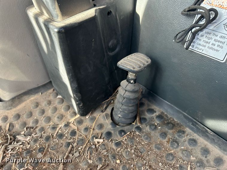 image for item DN0574 2015 Mahindra 2565  tractor