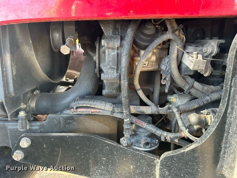 image for item DN0574 2015 Mahindra 2565  tractor