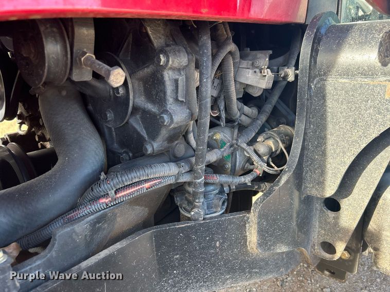 image for item DN0574 2015 Mahindra 2565  tractor