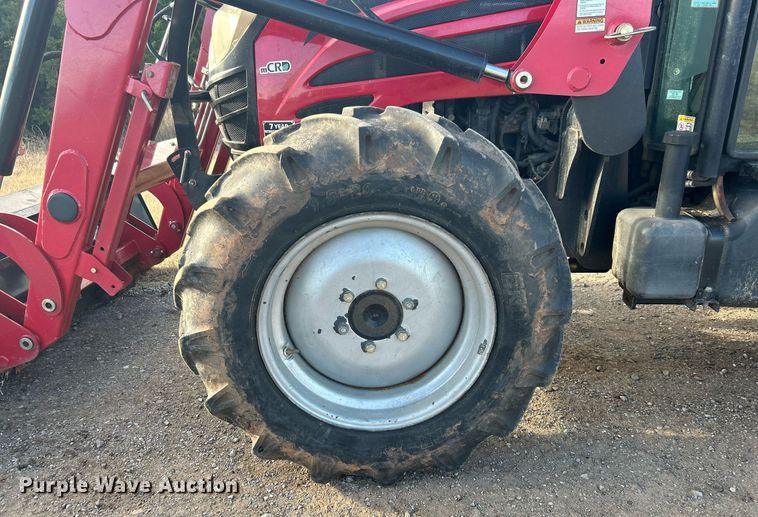 image for item DN0574 2015 Mahindra 2565  tractor