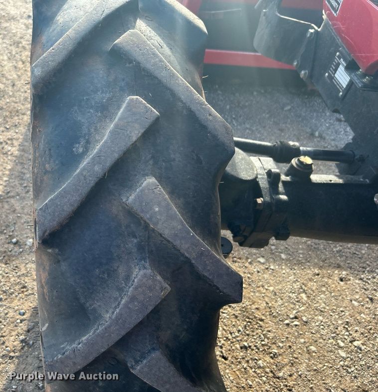 image for item DN0574 2015 Mahindra 2565  tractor