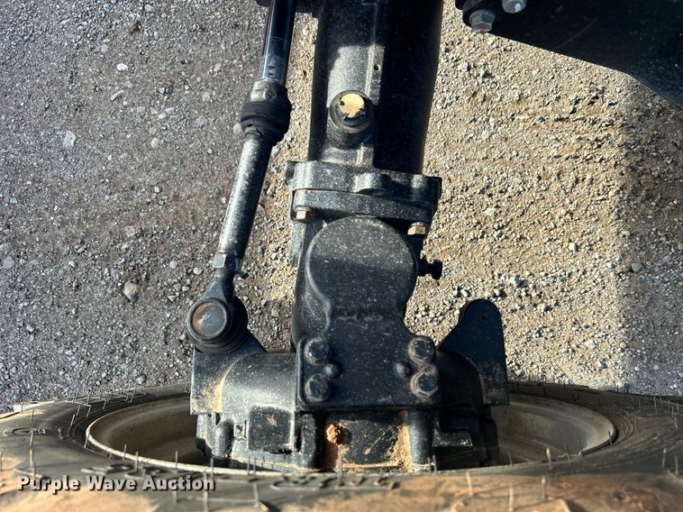 image for item DN0574 2015 Mahindra 2565  tractor