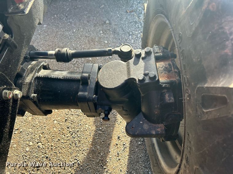 image for item DN0574 2015 Mahindra 2565  tractor