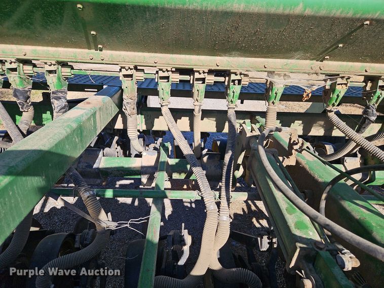 image for item DN7080 John Deere 750  grain drill