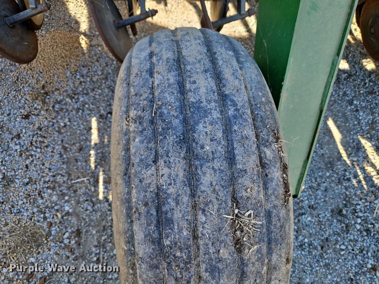 image for item DN7080 John Deere 750  grain drill