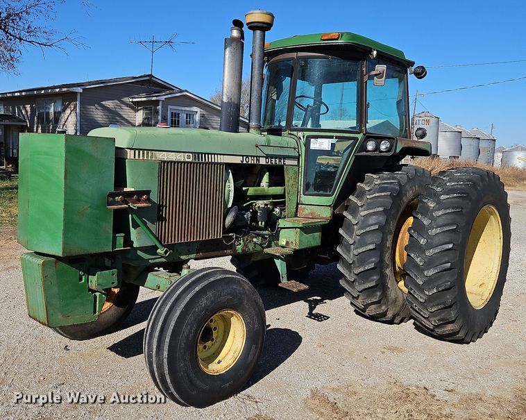 image for item DN7082 1978 John Deere 4440  tractor