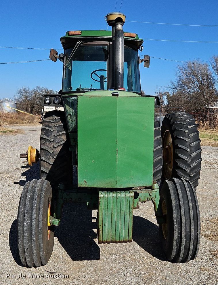 image for item DN7082 1978 John Deere 4440  tractor