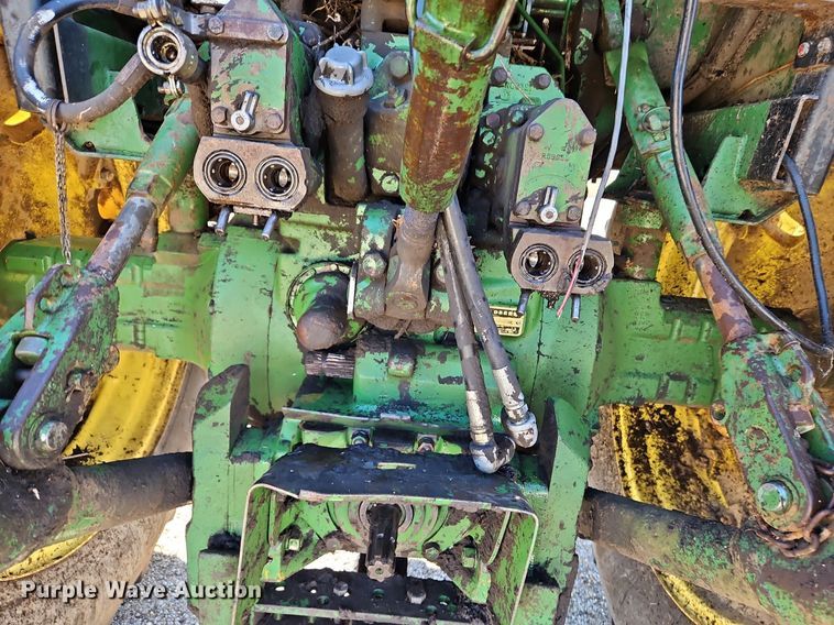 image for item DN7082 1978 John Deere 4440  tractor