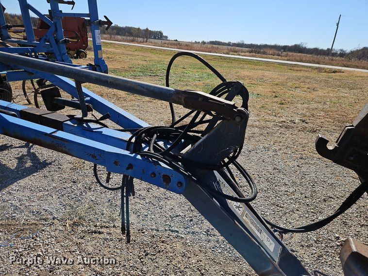 image for item DN7083 DMI Tigermate TMDF  field cultivator