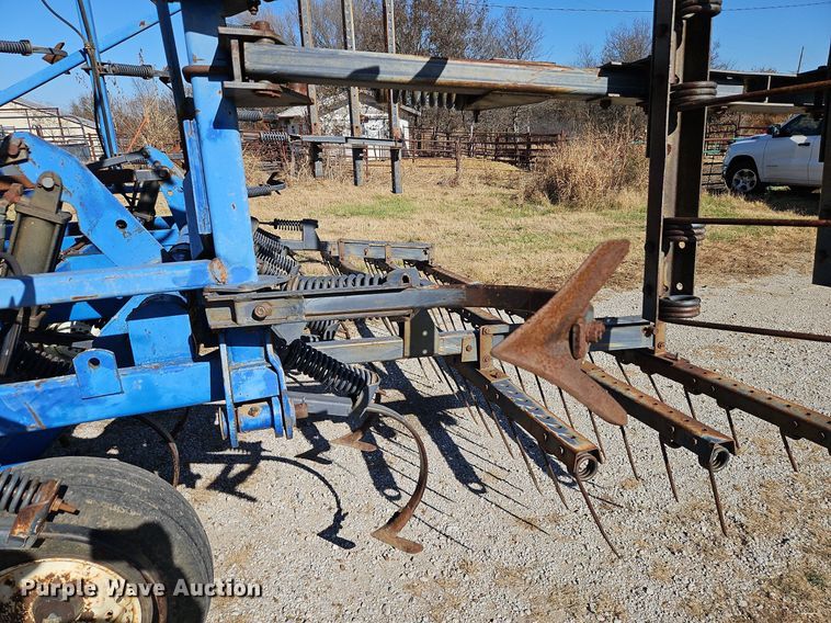 image for item DN7083 DMI Tigermate TMDF  field cultivator