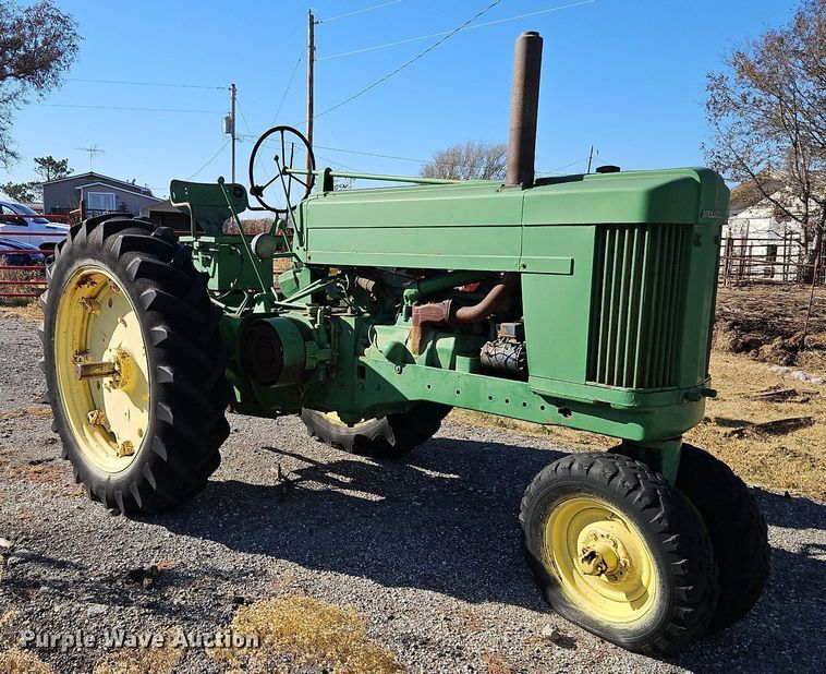 image for item DN7088 John Deere 60  tractor
