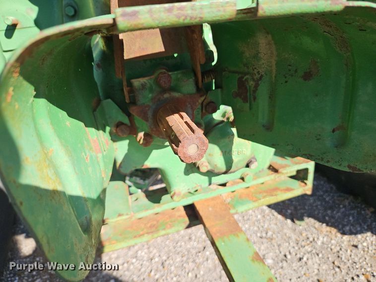 image for item DN7088 John Deere 60  tractor